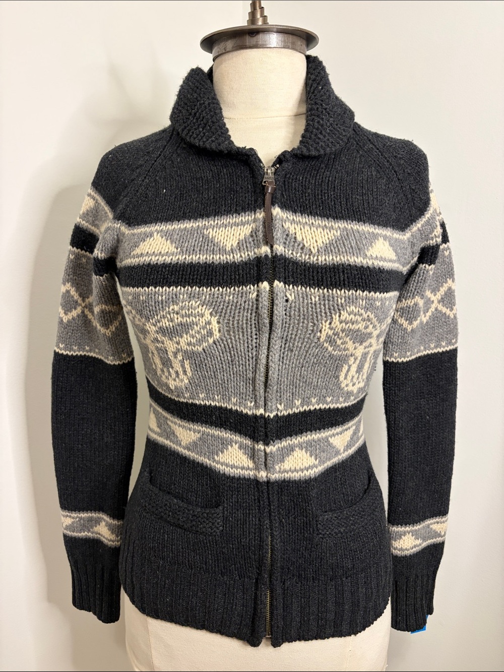 TNA ARITZIA Lambswool Fair Isle Zip Cardigan Sweater Black Grey SIZE SMALL